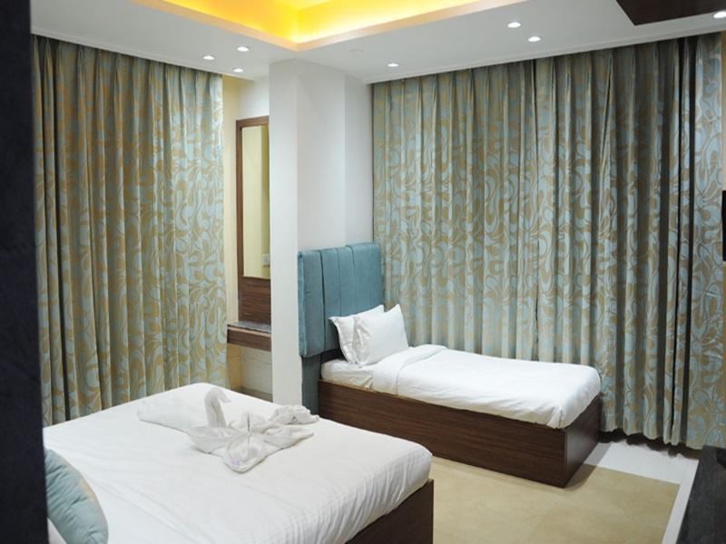 Hotel City Heart Shirdi Ngoại thất bức ảnh